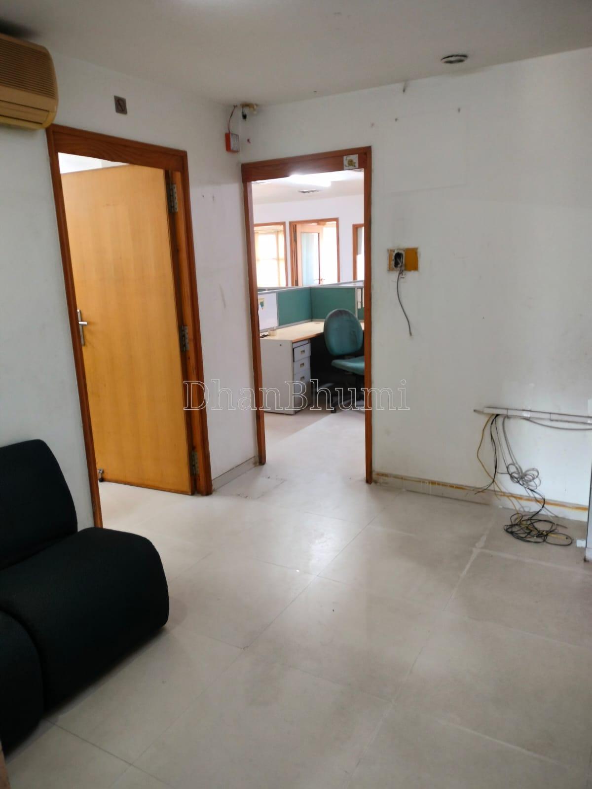 property_images/office_in_vadodara_1786355527_6a799f47178a0.jpeg
