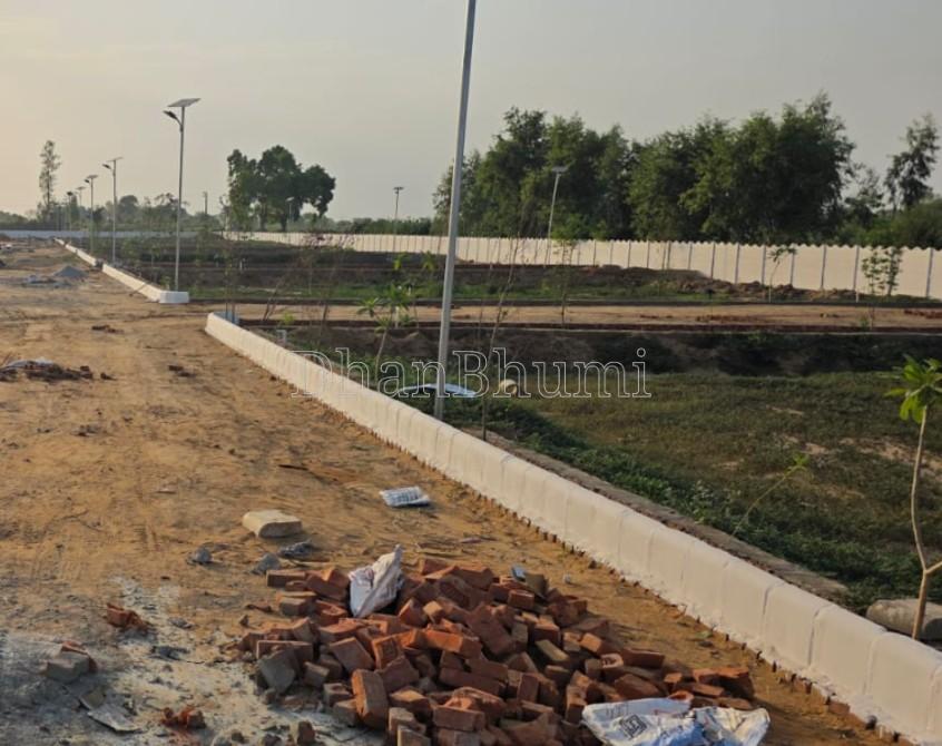 property_images/plot_in_aligarh_1782909325_6a45098dd299d.jpg