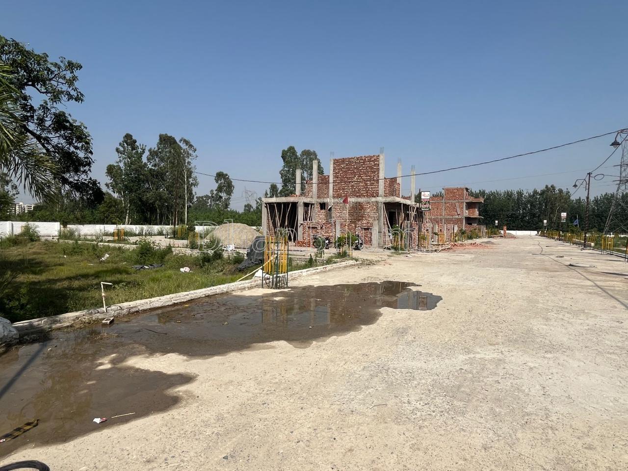 property_images/plot_in_haridwar_1781255330_6a2bcca297e40.jpeg