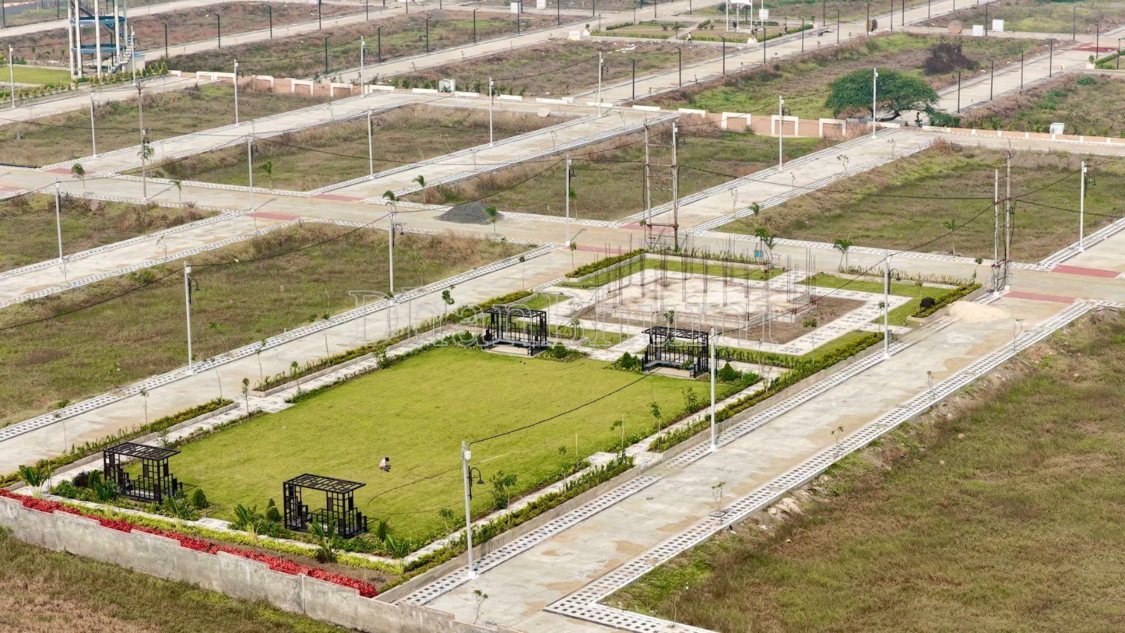 property_images/plot_in_indore_1778786655_6a06215f64069.jpg