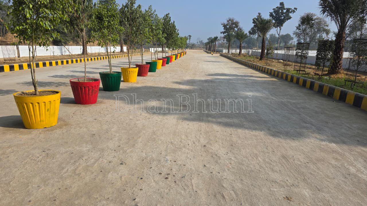 property_images/plot_in_lucknow_1782114469_6a38e8a505407.jpeg
