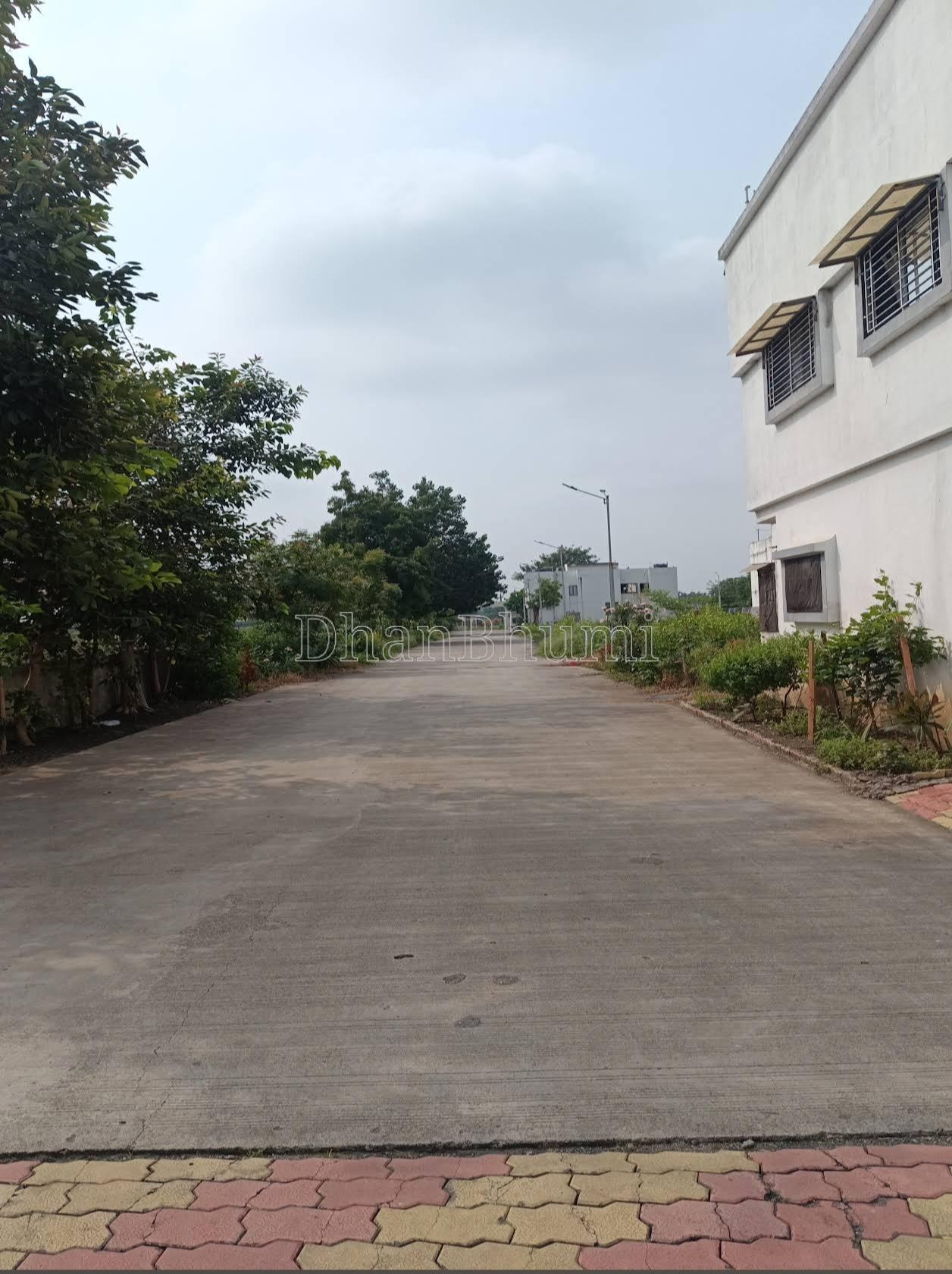 property_images/plot_in_surat_1781717092_6a32d86485b2c.jpg