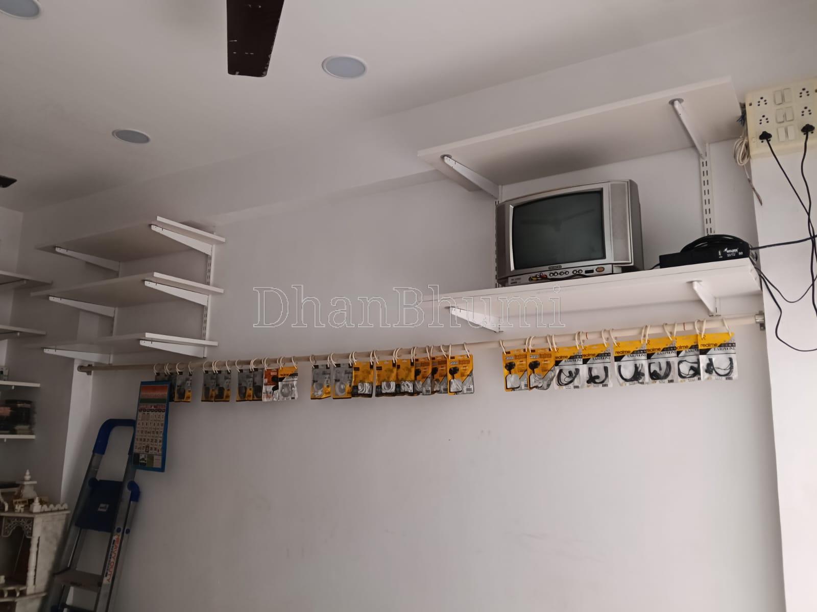 property_images/shopshowroom_in_ahmedabad_1780645760_6a227f8026249.jpeg