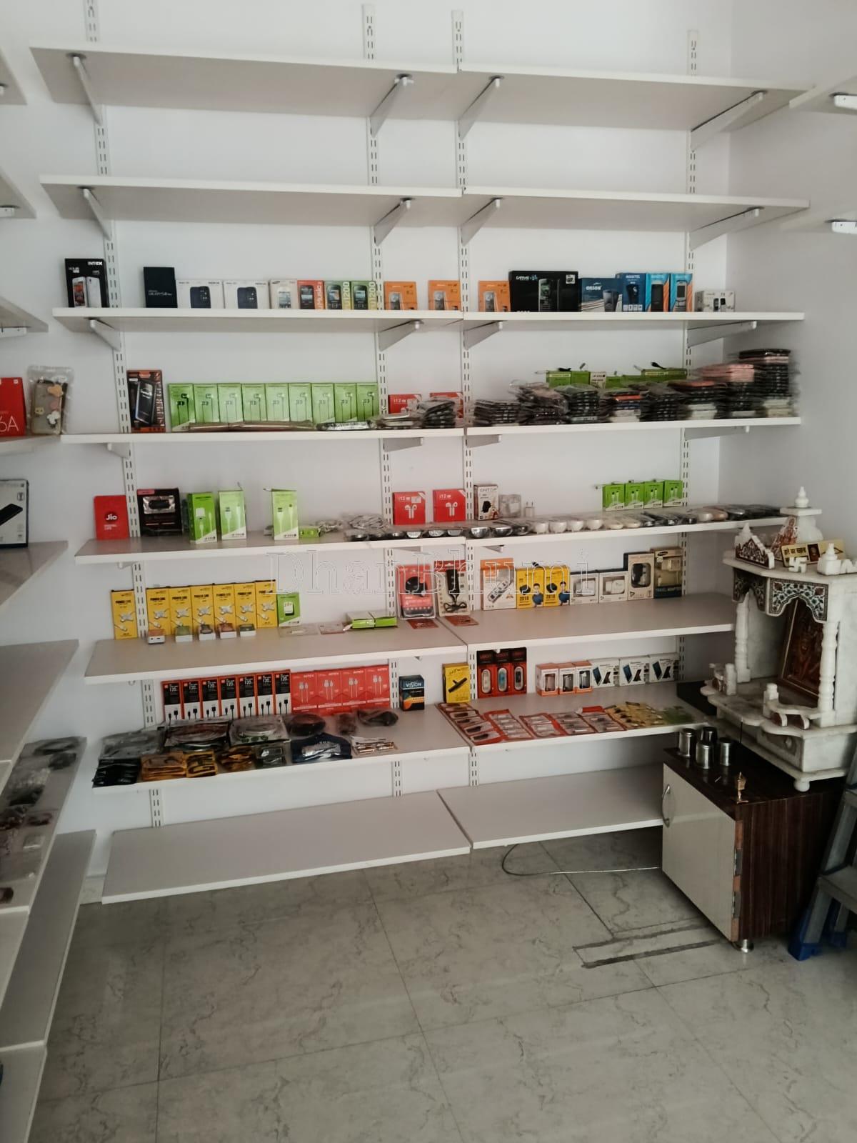 property_images/shopshowroom_in_ahmedabad_1780645760_6a227f8038e60.jpeg