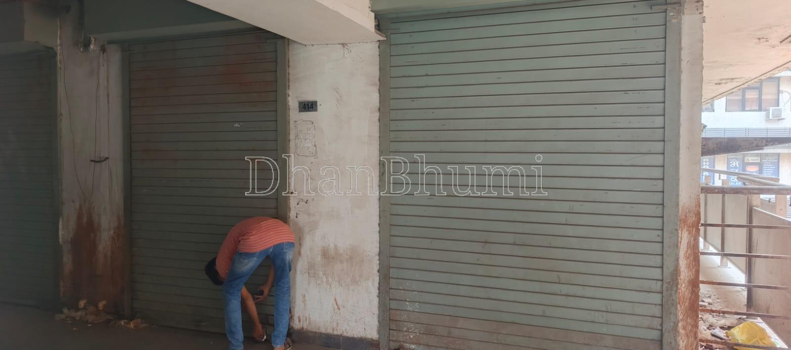 property_images/shopshowroom_in_ahmedabad_1782216583_6a3a778799811.jpeg