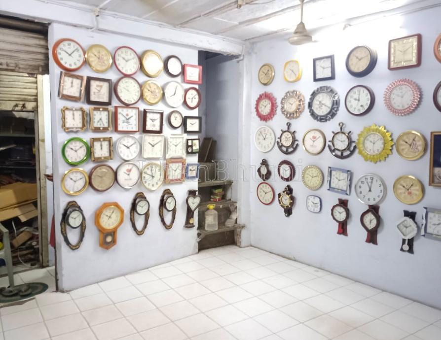 property_images/shopshowroom_in_ahmedabad_1784546483_6a5e04b32cfd7.jpg