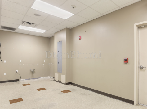 property_images/shopshowroom_in_ahmedabad_1788429091_6a994323daa84.png
