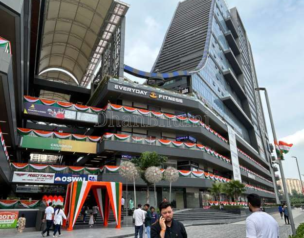 property_images/shopshowroom_in_greater_noida_1792760064_6adb5900a9b81.PNG