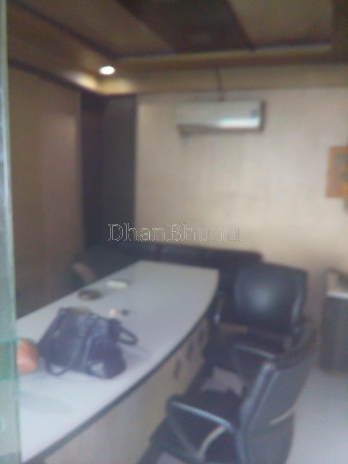 property_images/shopshowroom_in_surat_1784353698_6a5b13a2509d9.jpeg