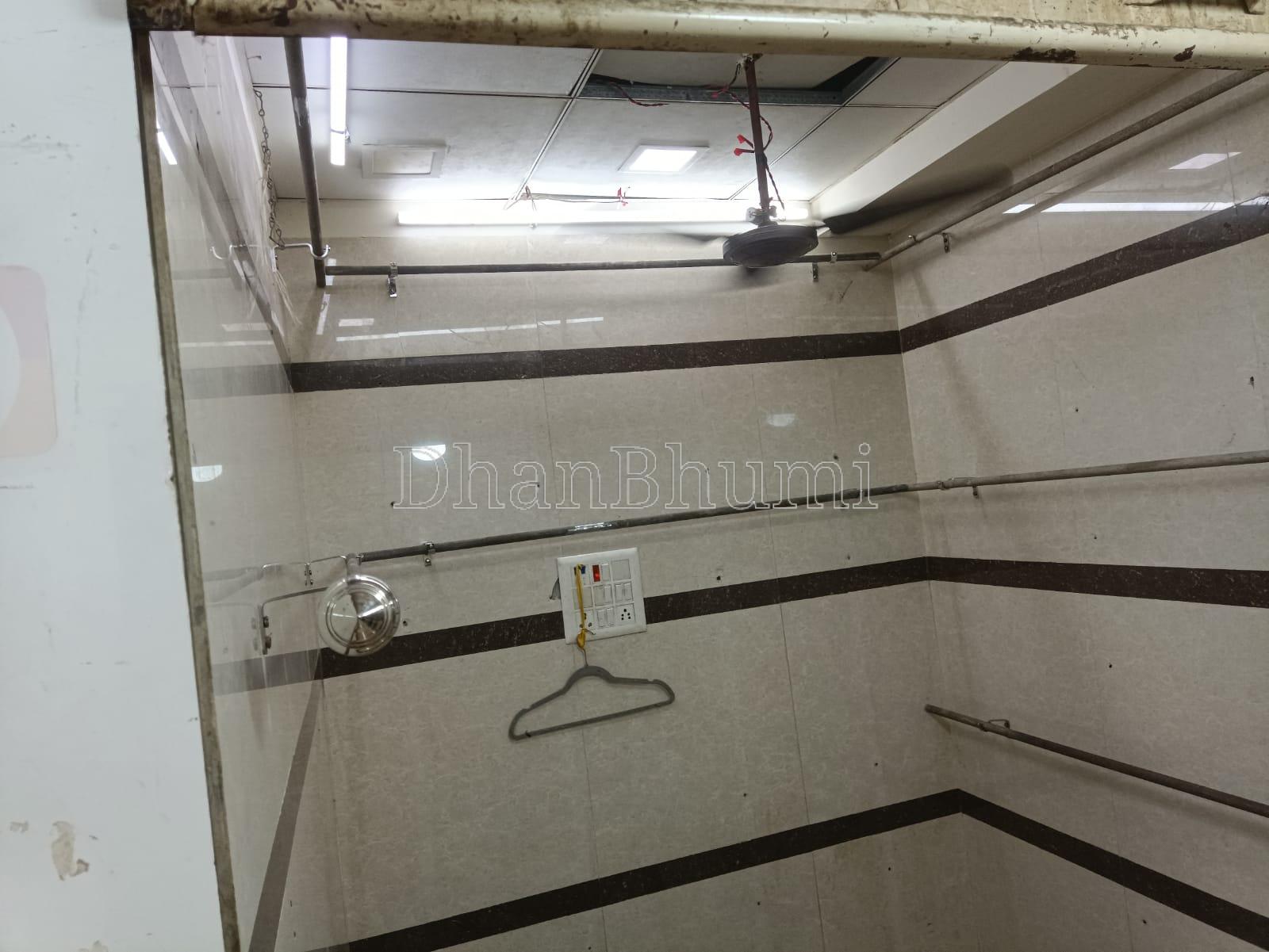 property_images/shopshowroom_in_surat_1791185330_6ac351b24f86b.jpeg