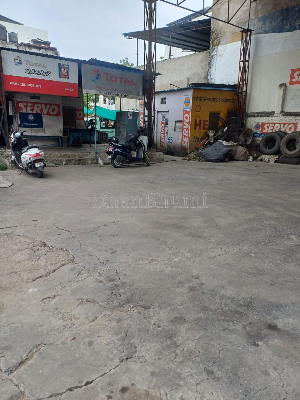 property_images/shopshowroom_in_udaipur_rajasthan_1788340841_6a97ea69bedfe.jpg