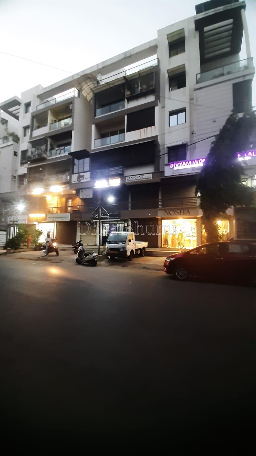 property_images/shopshowroom_in_vadodara_1790408037_6ab775659d42c.jpeg