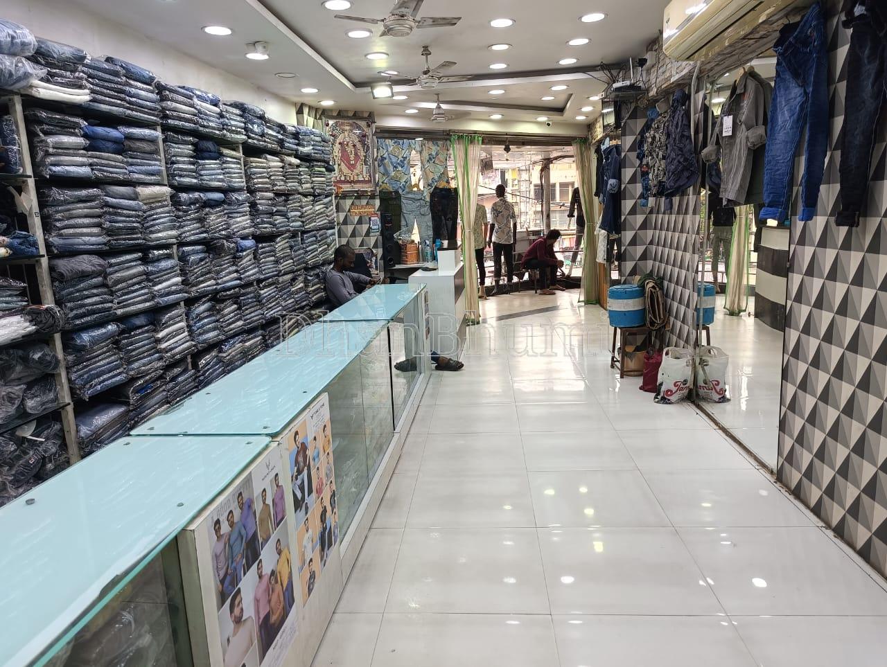 property_images/shopshowroom_in_vadodara_1790420949_6ab7a7d516731.jpeg