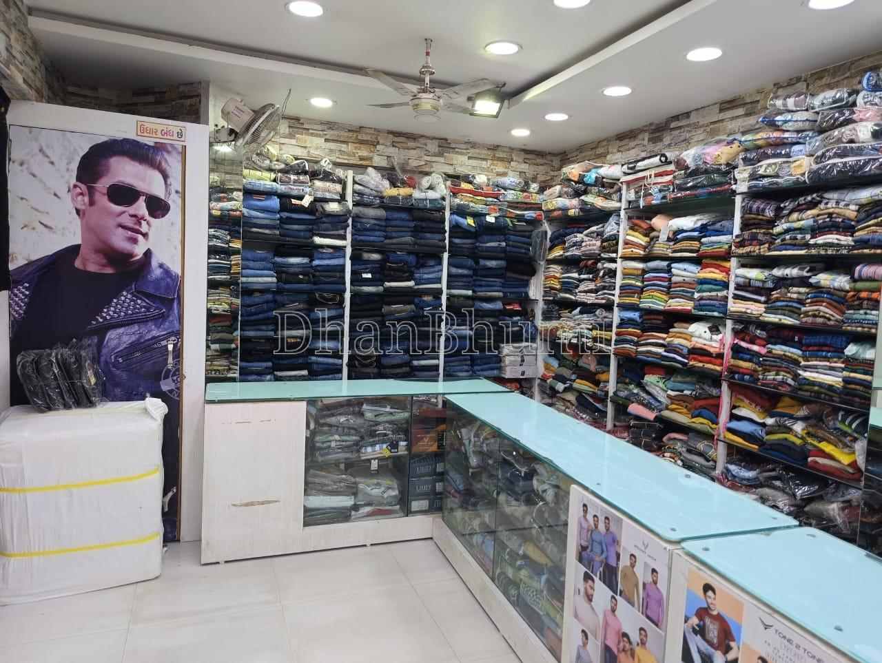 property_images/shopshowroom_in_vadodara_1790420949_6ab7a7d54c130.jpeg