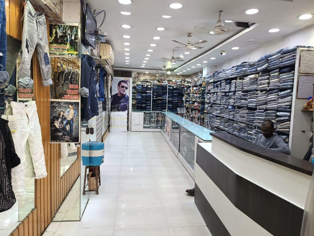 property_images/shopshowroom_in_vadodara_1790420949_6ab7a7d557d3f.jpeg
