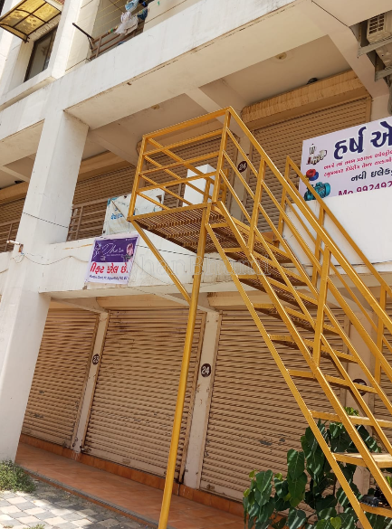 property_images/shopshowroom_in_vadodara_1792239801_6ad368b97287d.png