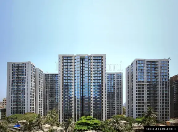 Rustomjee Seasons