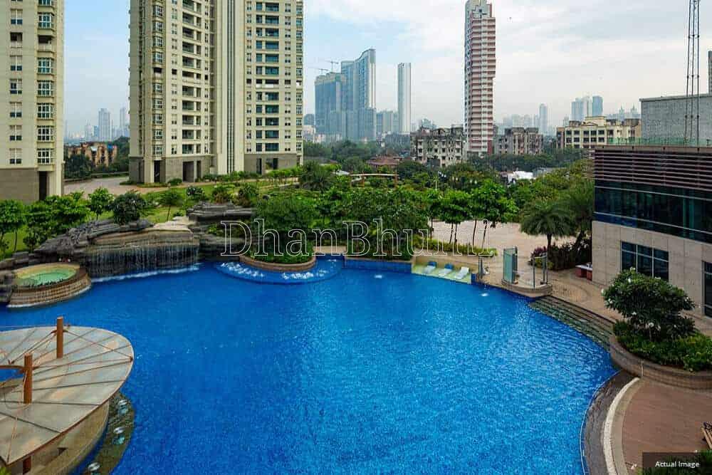 Raheja Vivarea
