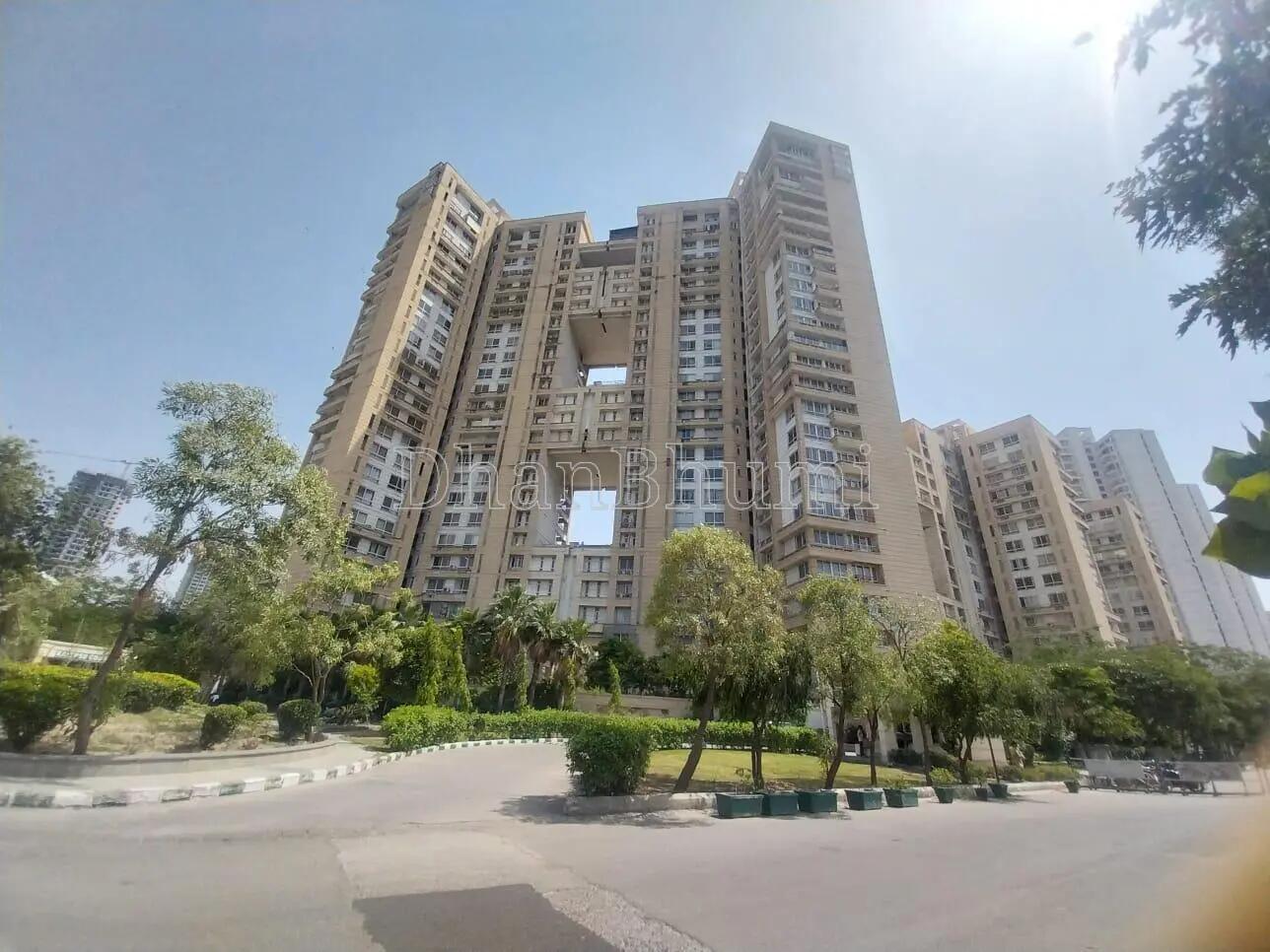 Jaypee Greens Kristal Court