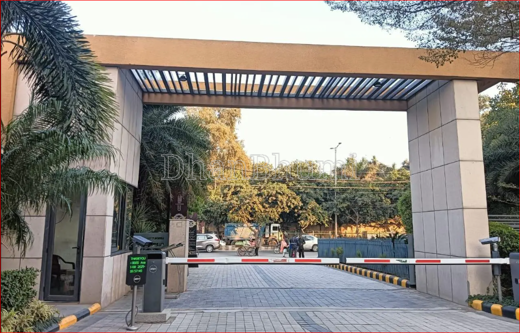 Risland Sky Mansion, Chattarpur